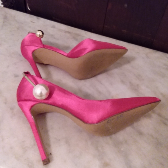 Lemon Drop Heels - Picture 2 of 11